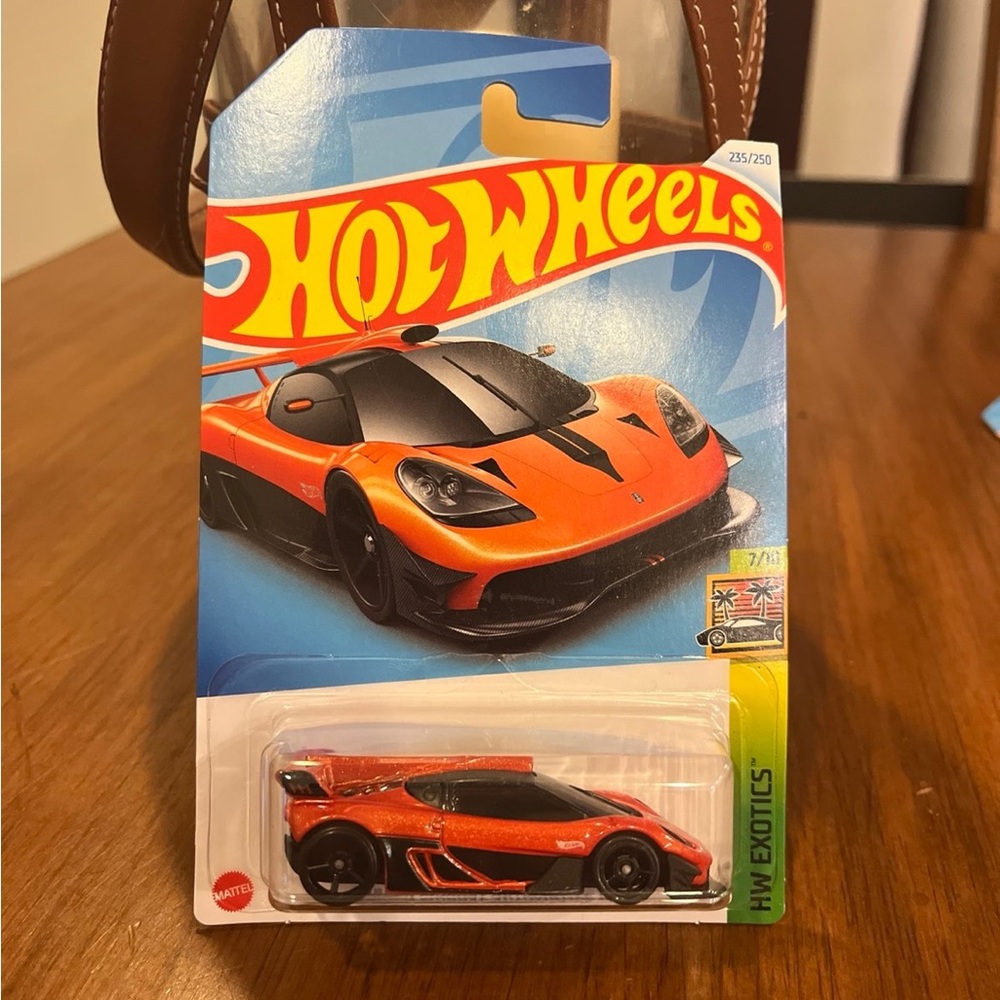 Hot Wheels Gordon Murray Automotive T.50S toy car new 1/64 Mattel